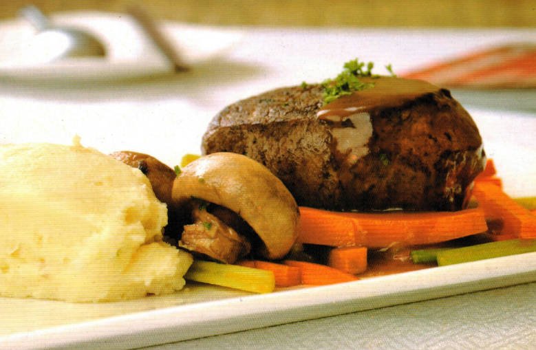 How to Cook Pan-seared Steak with Mashed Potatoes and Mushrooms.