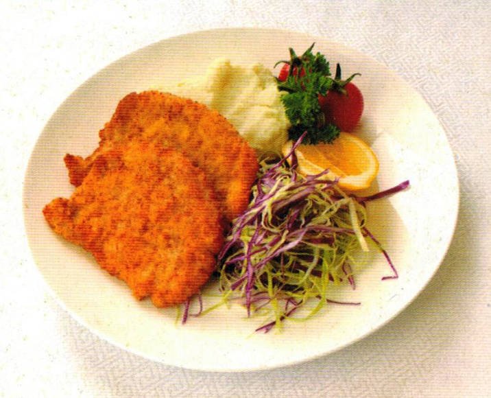 How to make Pan-Seared Pork Chop with Mashed Potatoes and Vegetable Salad