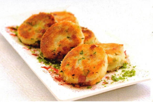 How to Make Potato and Salted Pork Cakes